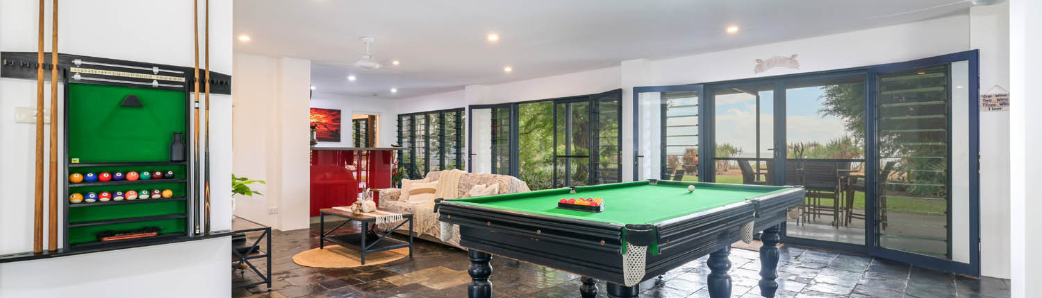 Holiday House Pool Table